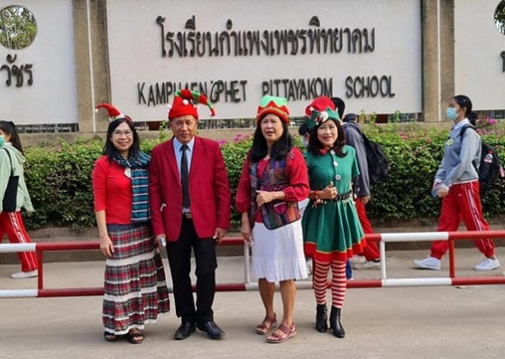 โรงเรียนกำแพงเพชรพิทยาคม จัดกิจกรรมวันคริสต์มาส เพื่อส่งเสริมกิจกรรมการเรียนรู้นอกห้องเรียน
