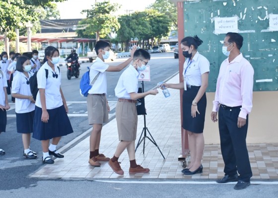 โรงเรียนวัชรวิทยา คุมเข้มเปิดเรียนวันแรก