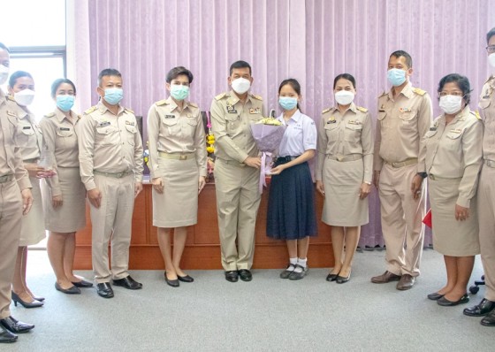 ผู้ว่าฯกำแพงเพชร ให้โอวาทและกำลังใจนักเรียน ร.ร.พิไกรวิทยา ในโอกาสรับ “รางวัลวัฒนคุณาธร”