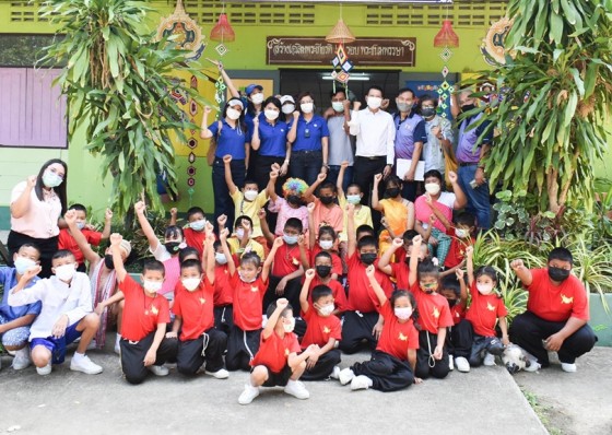 กฟผ. ร่วมกับ โมเดอร์นฟอร์มกรุ๊ป ปรับปรุงห้องสมุด และสนับสนุนอุปกรณ์การเรียน ร.ร.บ้านไทยทวี