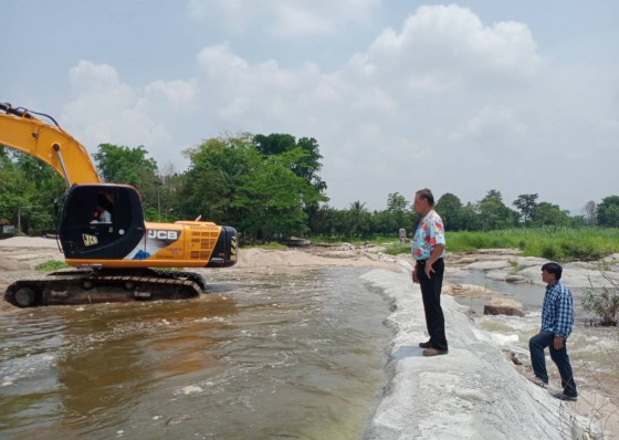 เทศบาลเมืองปางมะค่าปรับปรุงภูมิทัศน์แก่งเกาะใหญ่ต้อนรับนักท่องเที่ยวสงกรานต์