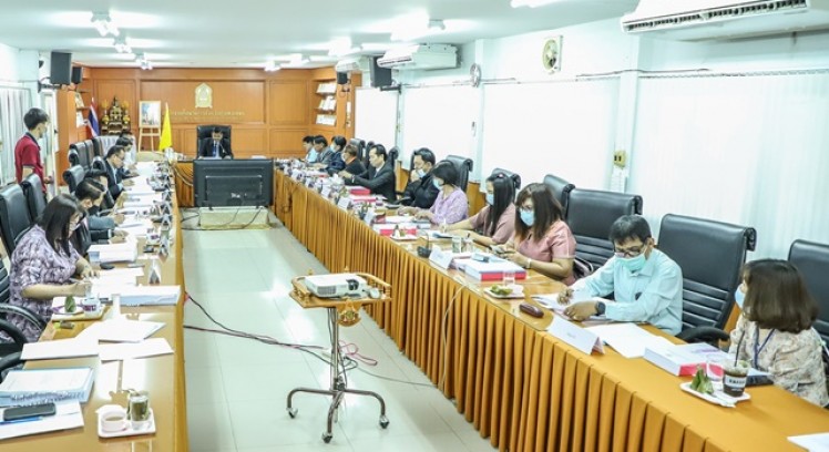 กศจ.กำแพงเพชร จัดประชุมพิจารณาประเด็นสำคัญด้านการศึกษา 