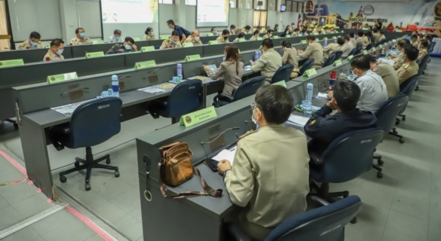 จังหวัดกำแพงเพชรจัดการประชุมคณะหัวหน้าส่วนราชการ สรุปผลการดำเนินงาน พร้อมรับมอบนโยบายขับเคลื่อนการปฏิบัติงานประจำปี 2564 