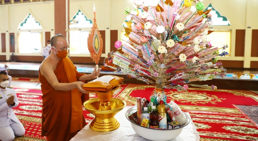 อำเภอคลองลาน จัดพิธีทอดผ้าป่าโครงการทุนเล่าเรียนหลวงสำหรับพระสงฆ์ไทย 