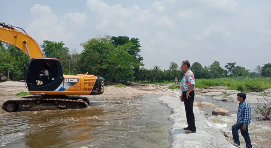 เทศบาลเมืองปางมะค่าปรับปรุงภูมิทัศน์แก่งเกาะใหญ่ต้อนรับนักท่องเที่ยวสงกรานต์