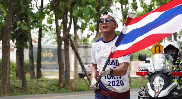 วิ่งส่งธงชาติไทย ไปโตเกียวโอลิมปิก เข้าสู่วันที่ 32 ถึงกำแพงเพชรแล้ว